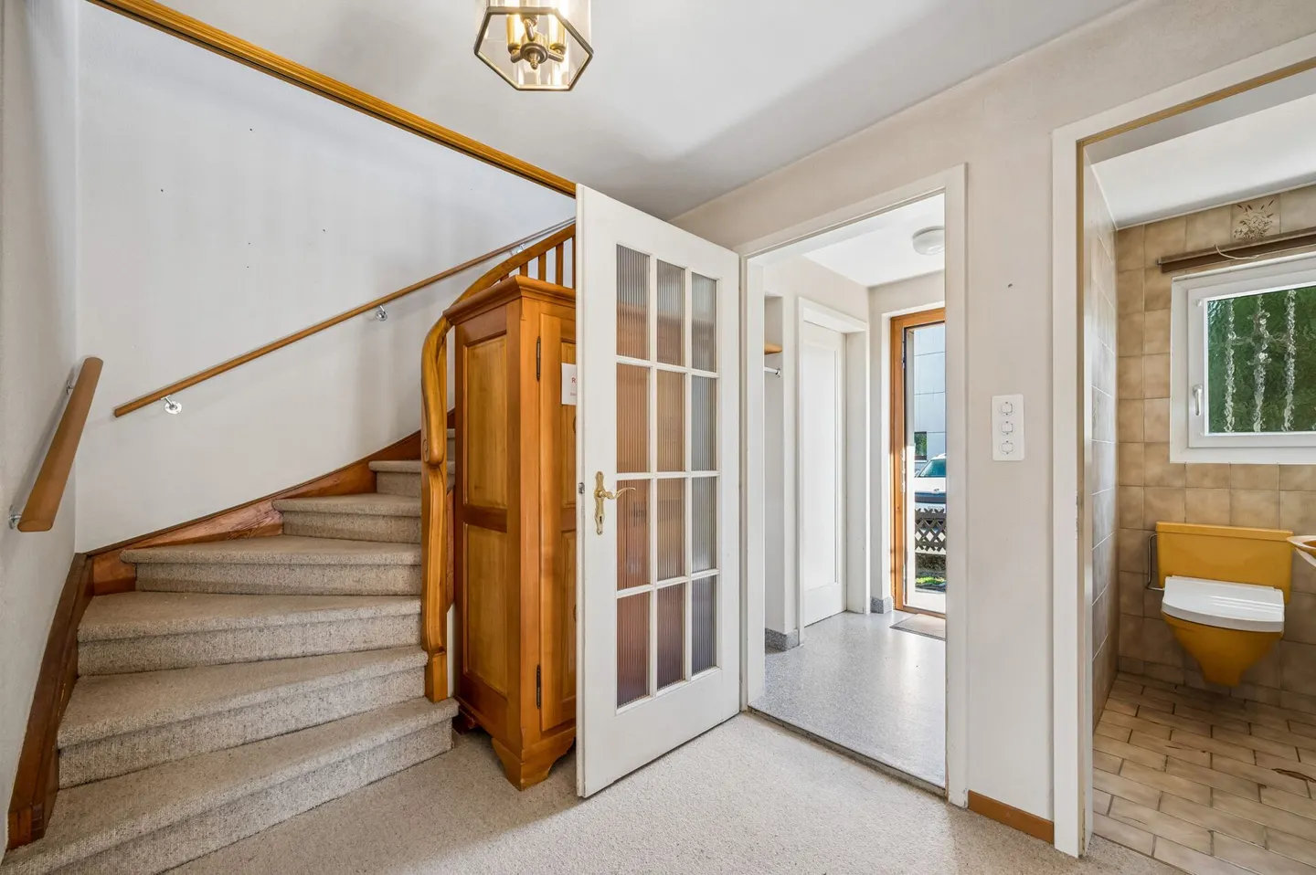 Characterful 5.0-room single-family house with winter garden and design potential - Photo 2 of 13