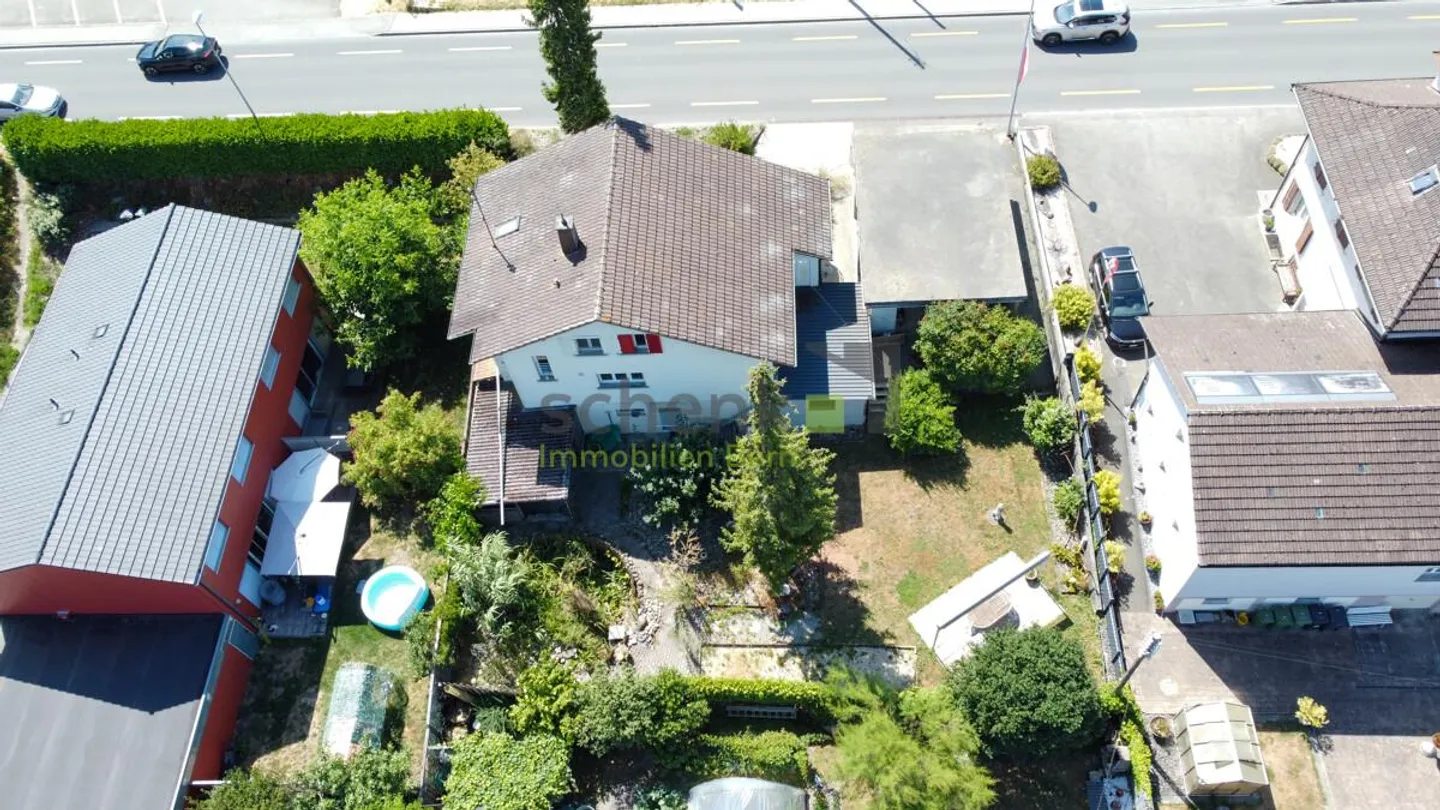Casa unifamiliare di 4,5 stanze con grande giardino e biotopo - Foto 5 di 13
