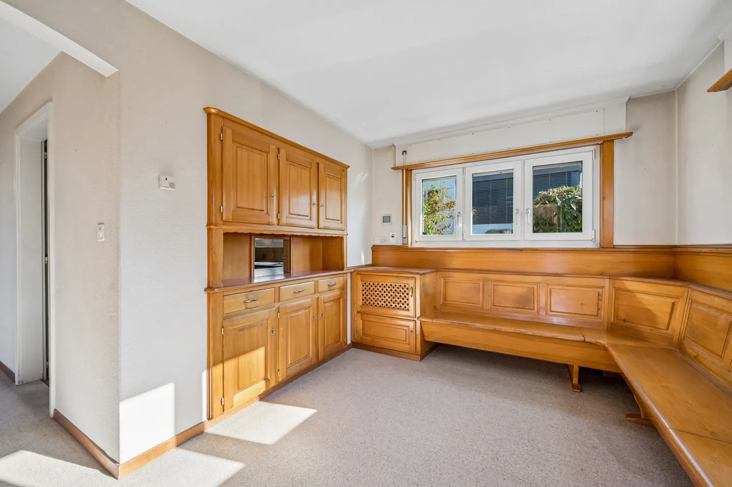 Characterful 5.0-room single-family house with winter garden and design potential - Photo 7 of 13