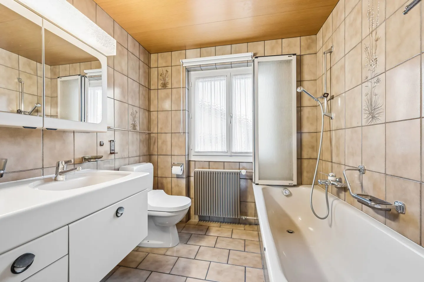 Characterful 5.0-room single-family house with winter garden and design potential - Photo 10 of 13