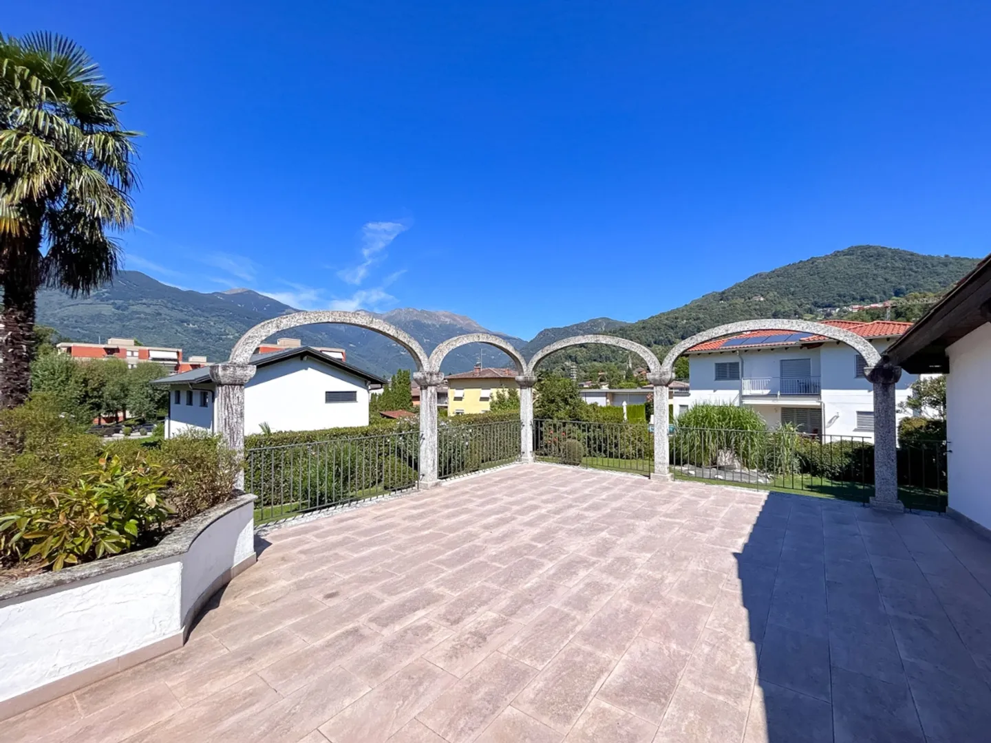 «Splendida villa con grande giardino a Ponte Capriasca» - Foto 5 di 10