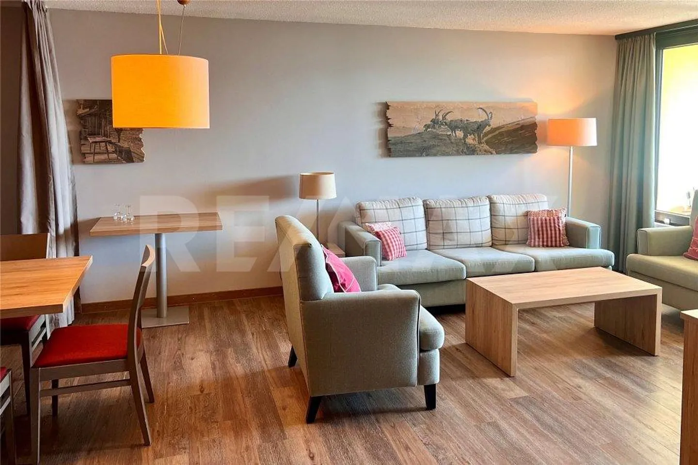 Appartamento per vacanze 2 ½ camere con utilizzo della piscina coperta + SPA - Foto 5 di 13