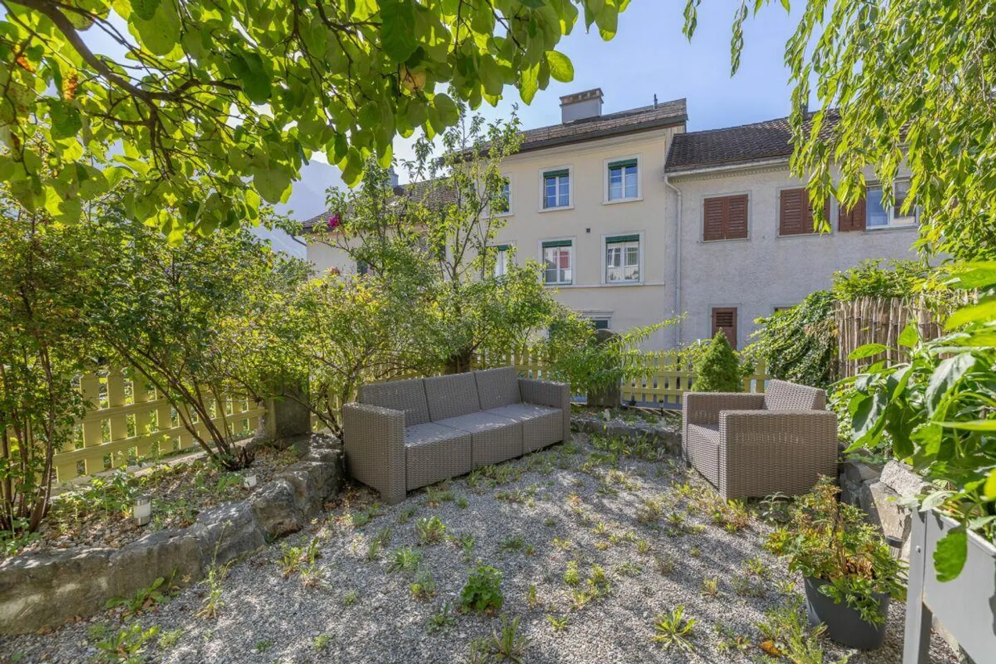 Attractive Townhouse in a Quiet Residential Area - Photo 11 of 12