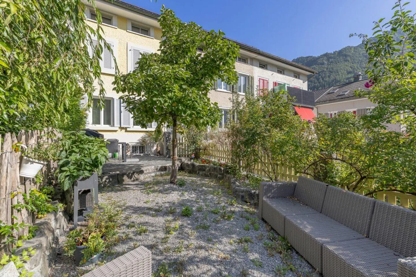 Attractive Townhouse in a Quiet Residential Area - Photo 12 of 12