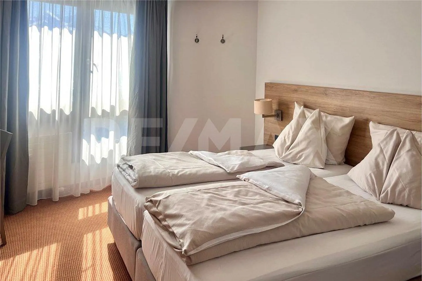 Appartamento per vacanze 2 ½ camere con utilizzo della piscina coperta + SPA - Foto 10 di 13