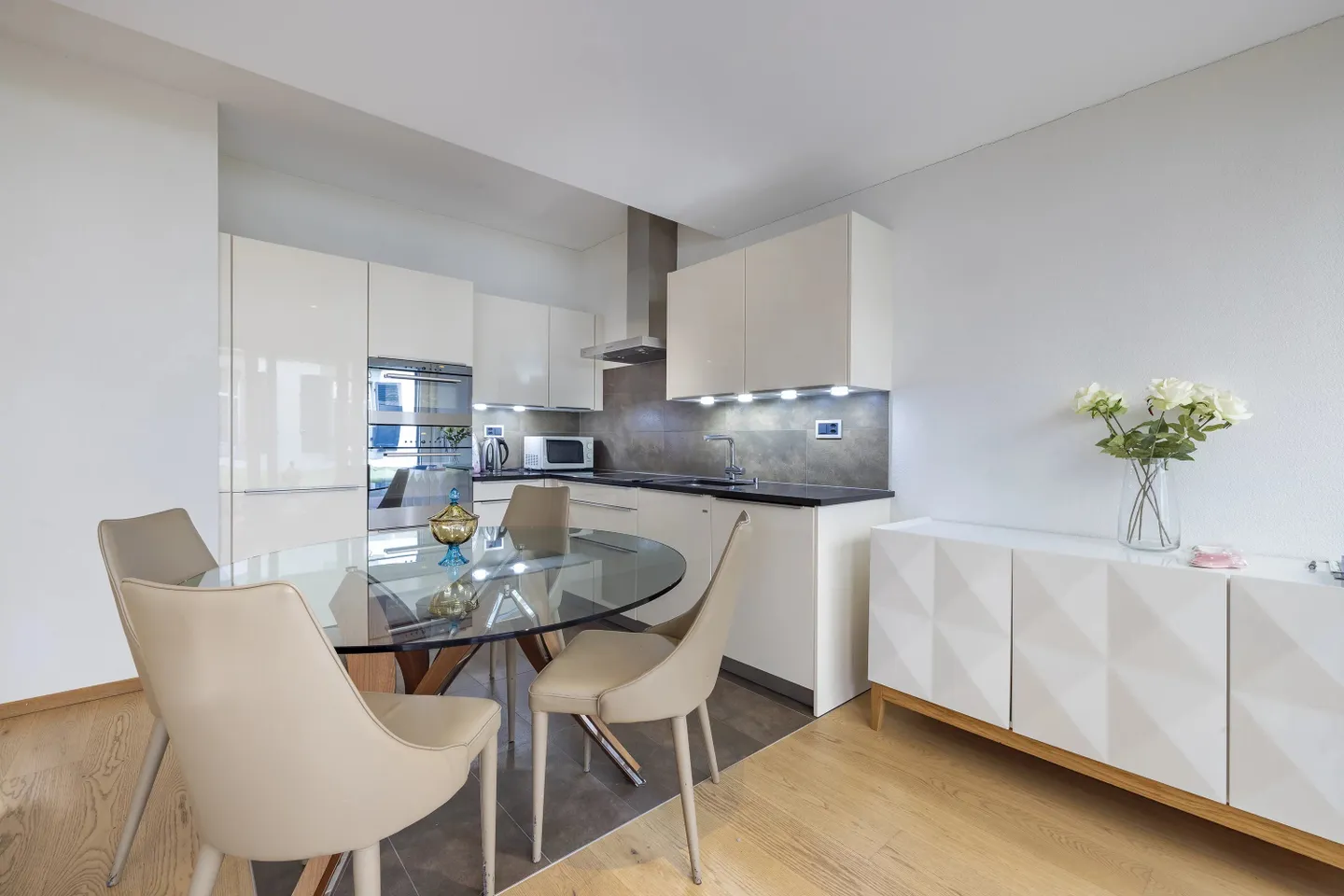 Stilvolles Apartment in Montreux - Foto 4 von 11