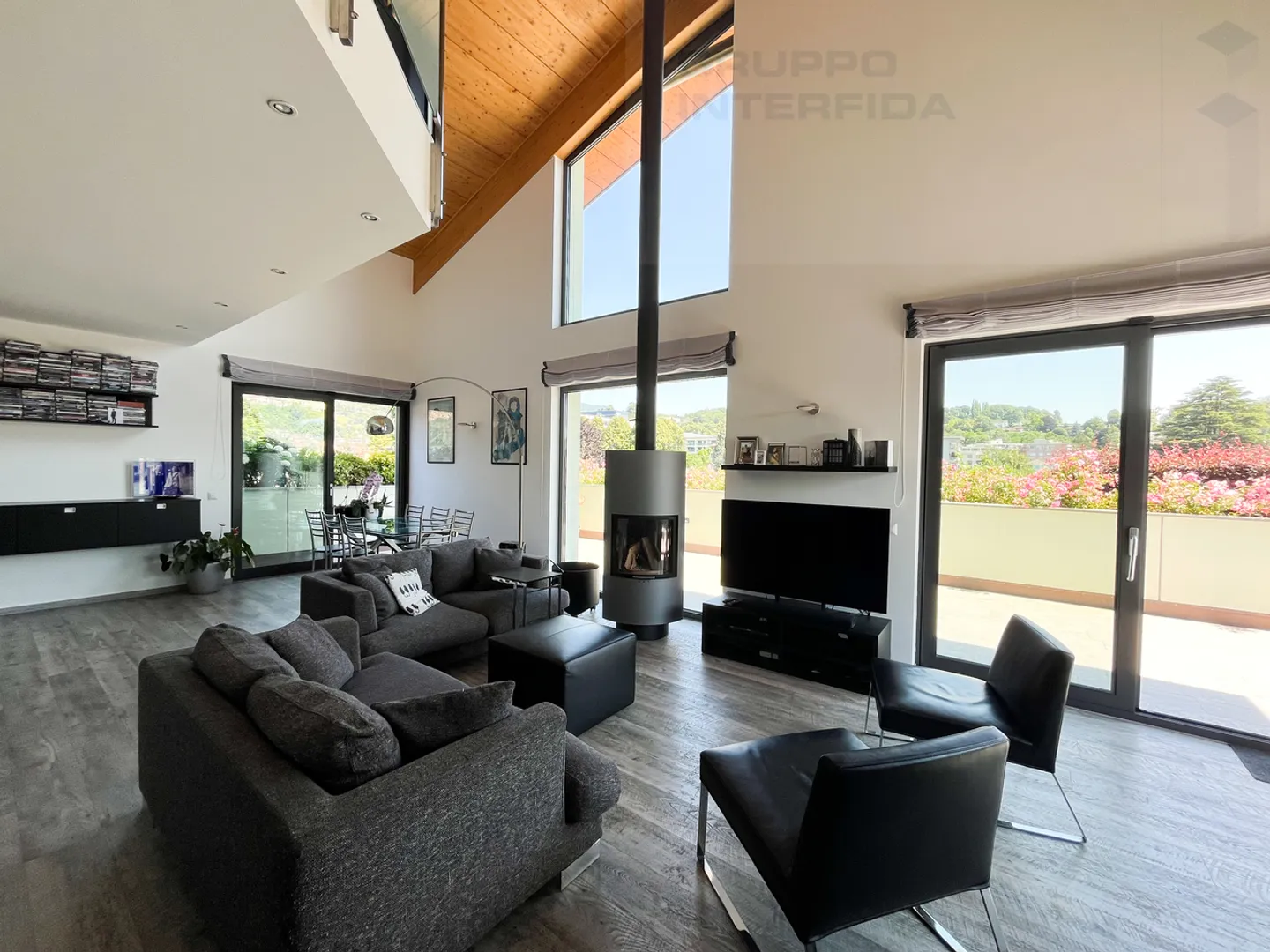 MODERNO ATTICO DUPLEX  - Foto 1 di 12
