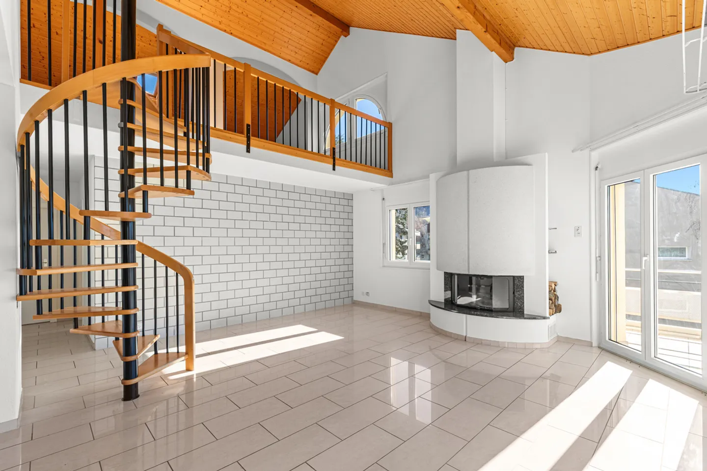 Duplex Attic Apartment in Blonay - Photo 2 of 18