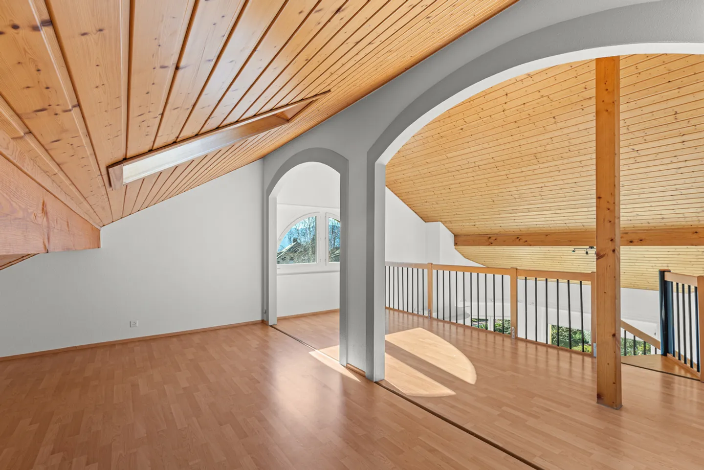 Duplex Attic Apartment in Blonay - Photo 8 of 18