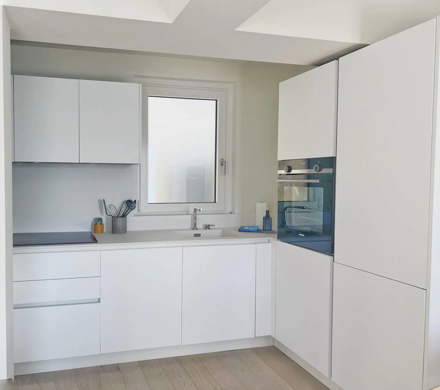 Splendido attico circondato dal verde. - Foto 4 di 13