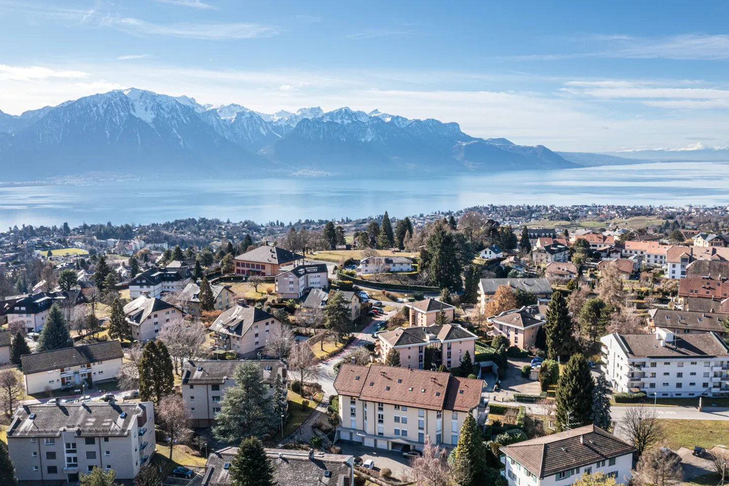Duplex Attic Apartment in Blonay - Photo 17 of 18