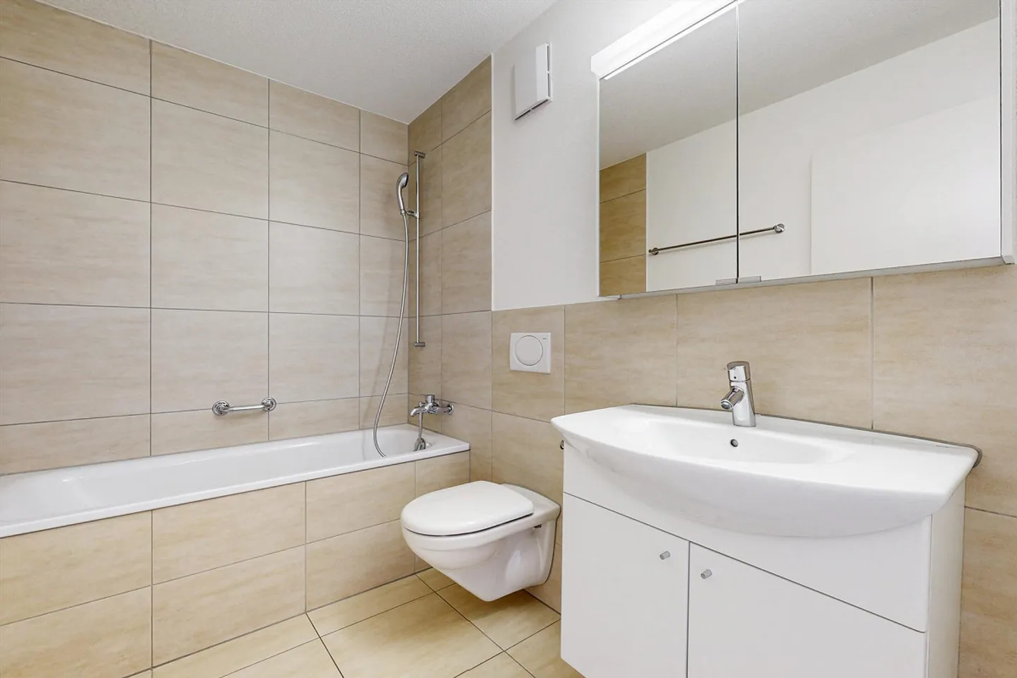 Quiet Living at Pleerweg! - Photo 4 of 7