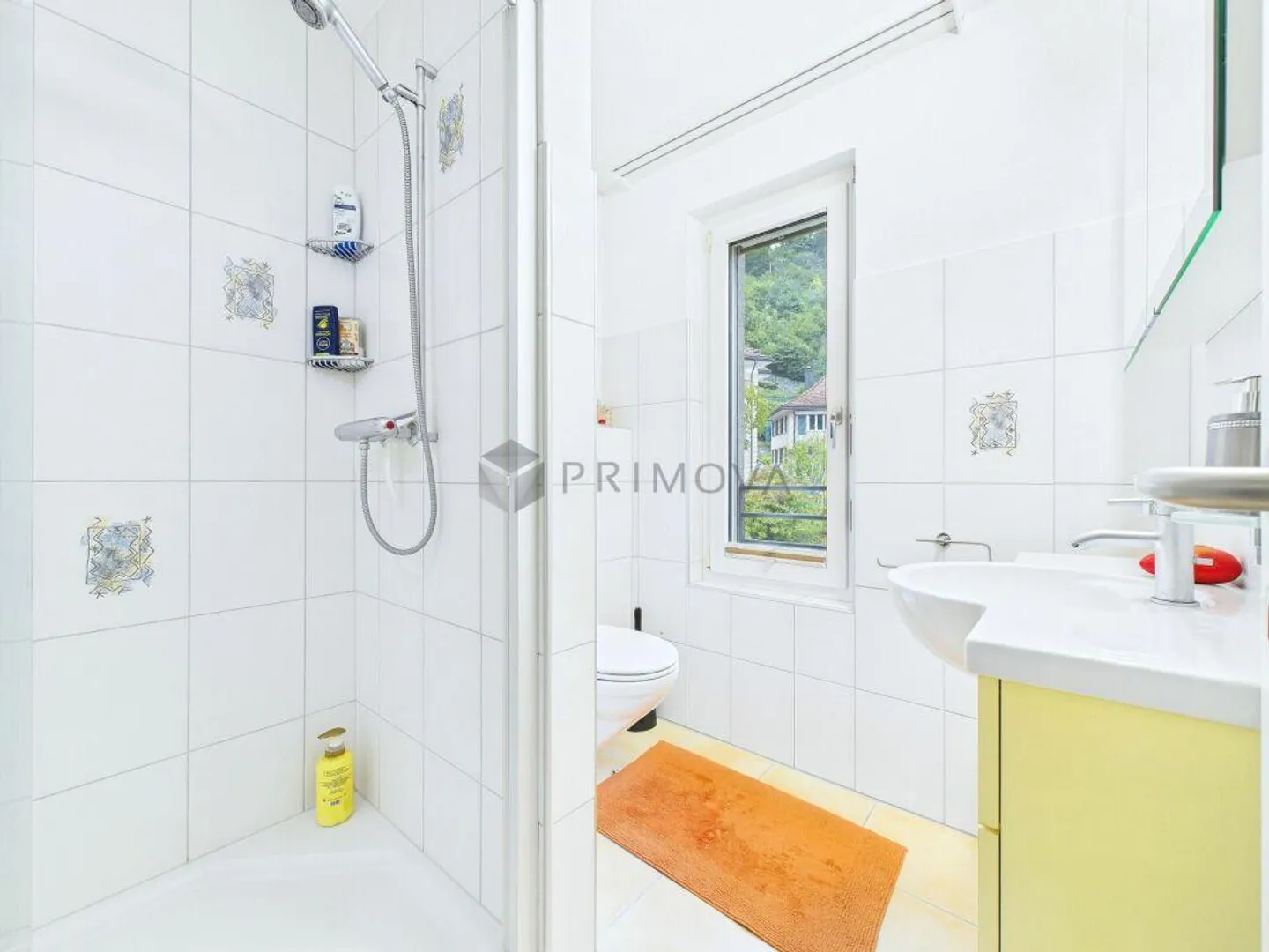A Weesen, una casa familiare bifamiliare cerca un nuovo proprietario! - Foto 15 di 16