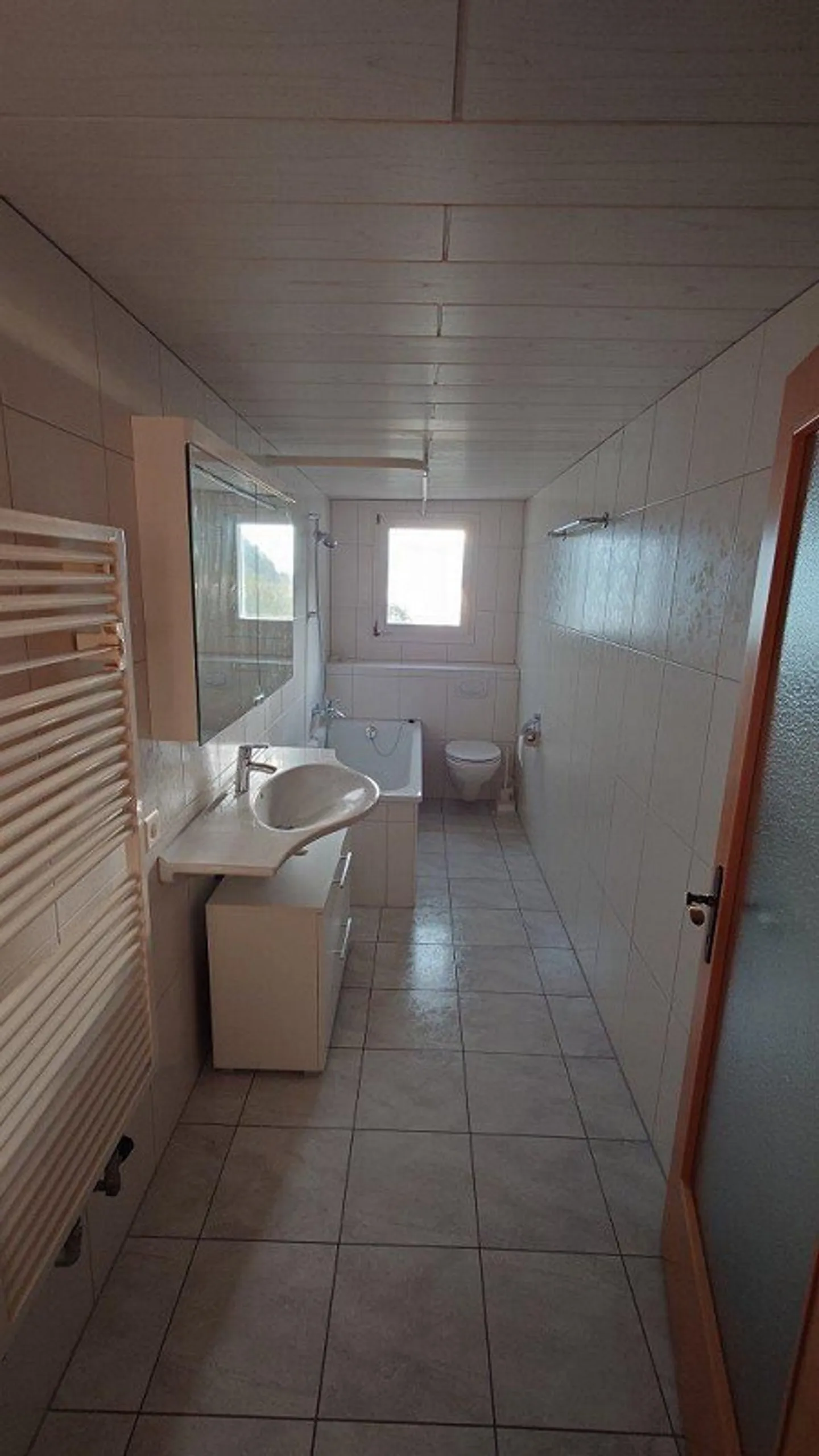 Privilegierte Dachwohnung mit Panoramablick über Gersau - Foto 11 von 12