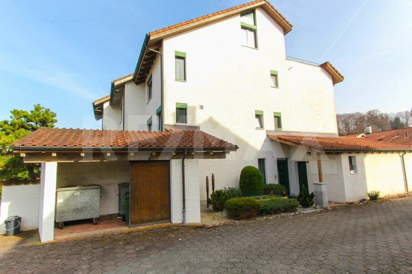 Charmantes Einfamilienhaus mit Terrasse - Foto 1 von 6