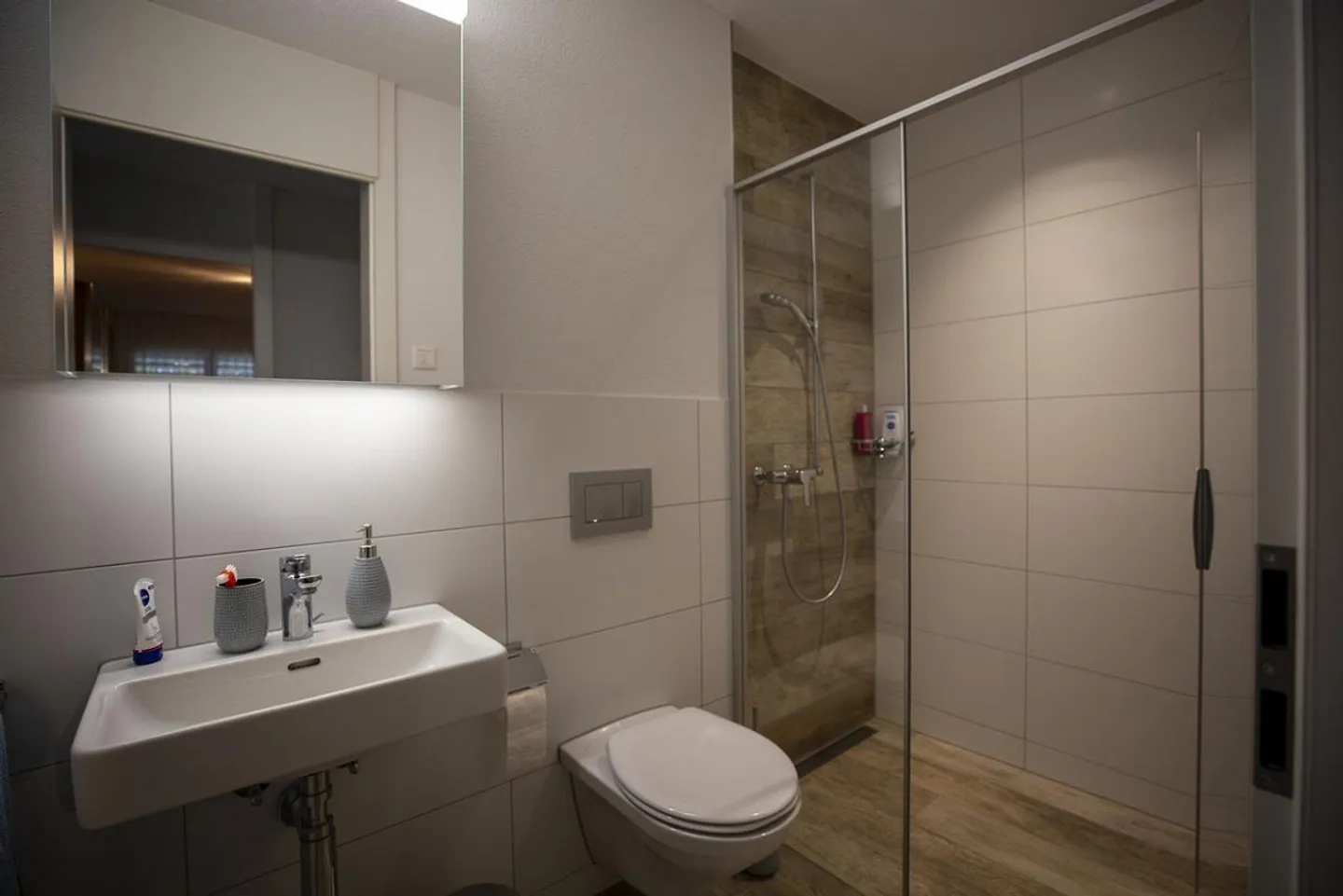 Neuwertige 3.5-Zimmer-Wohnung im Erdgeschoss in Oberwil bei Büren - Foto 4 von 8