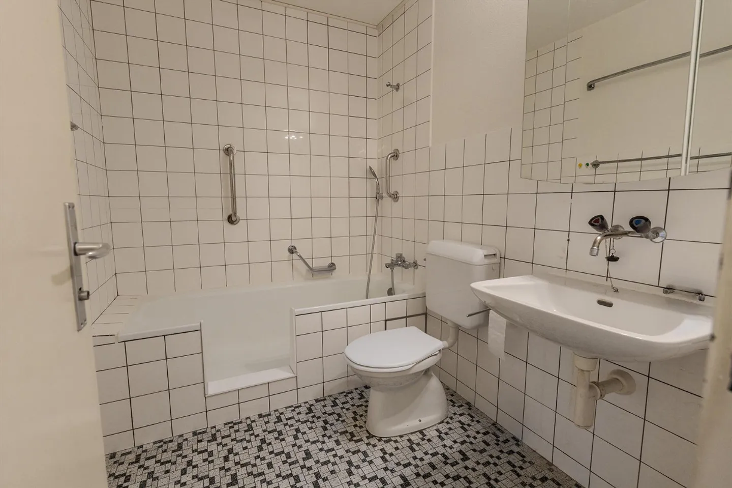 Ampia casa a schiera in diritto di superficie - Foto 11 di 23