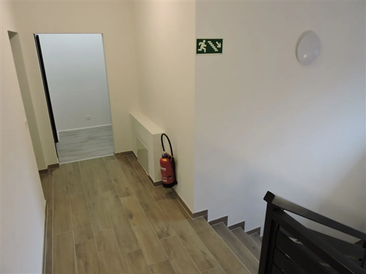 Locale in affitto con una superficie di 80 m2 - Foto 3 di 4