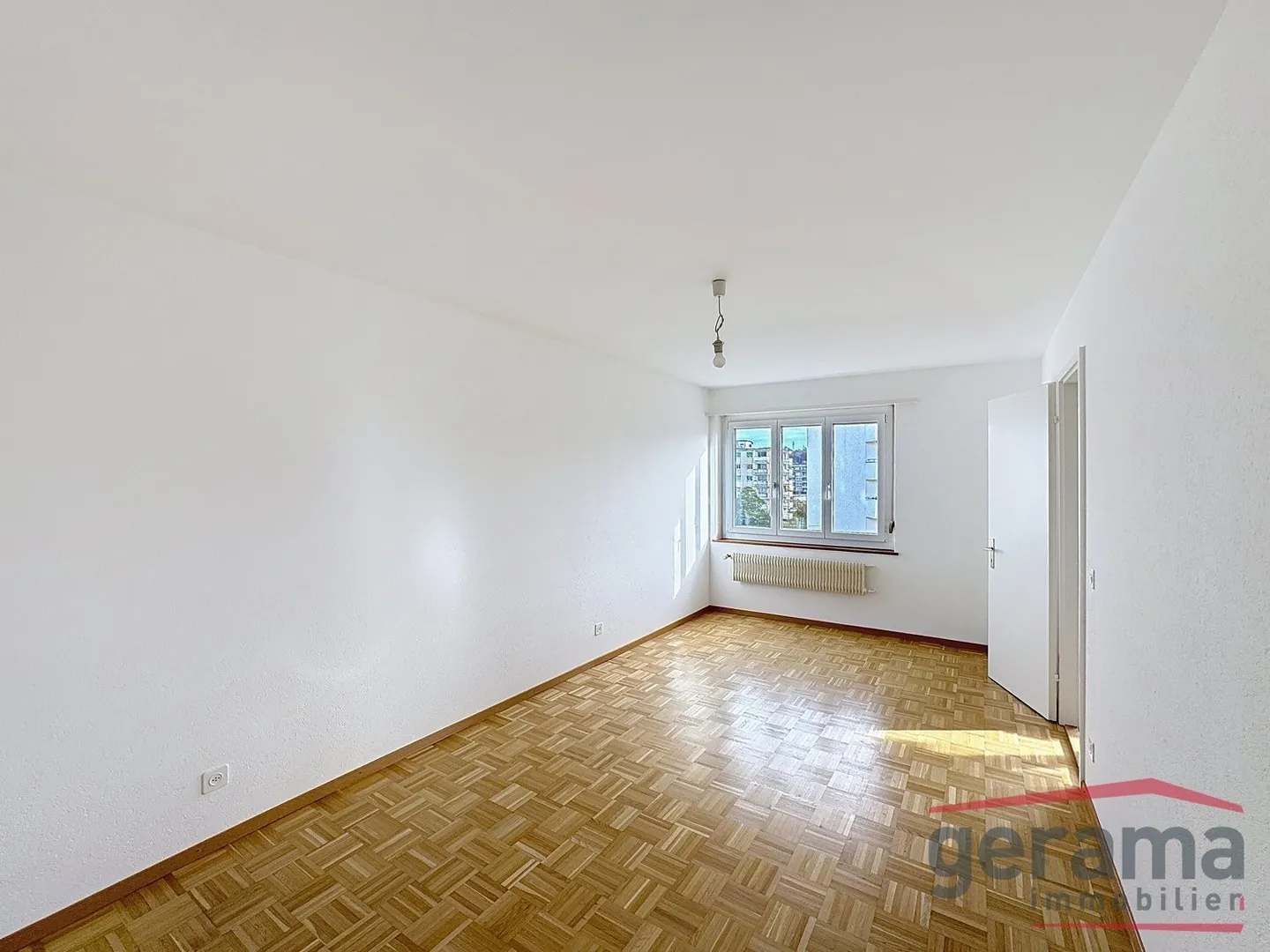 Bright 2.5 rooms on the 2nd floor in Marly - Photo 2 of 4