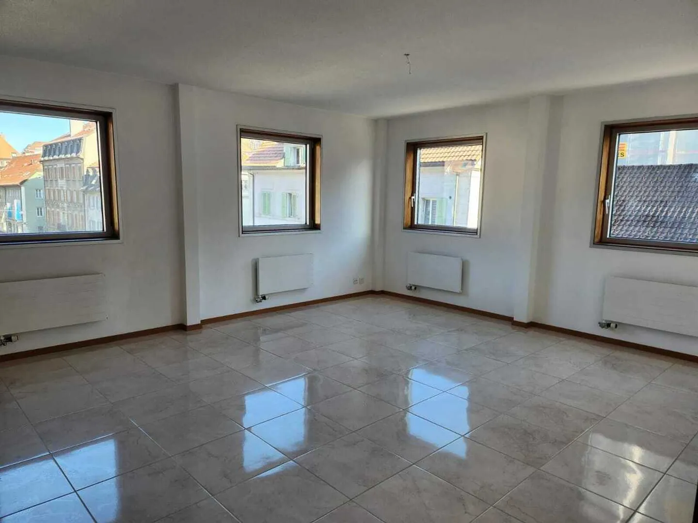 APPARTAMENTO 4 LOCALI IN CENTRO CON ASCENSORE, UN MESE DI AFFITTO GRATIS! - Foto 4 di 9