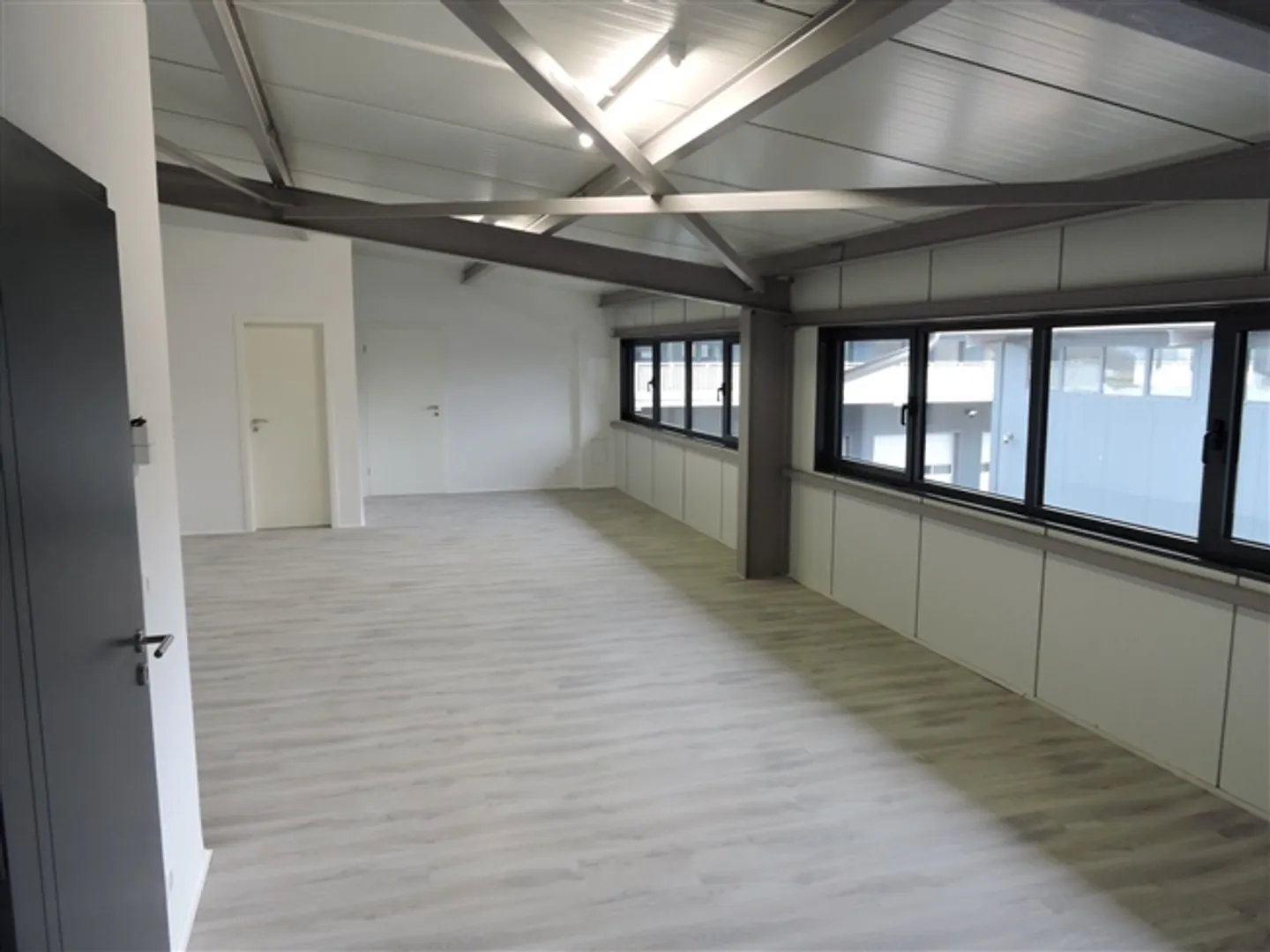 Locale in affitto con una superficie di 80 m2 - Foto 4 di 4