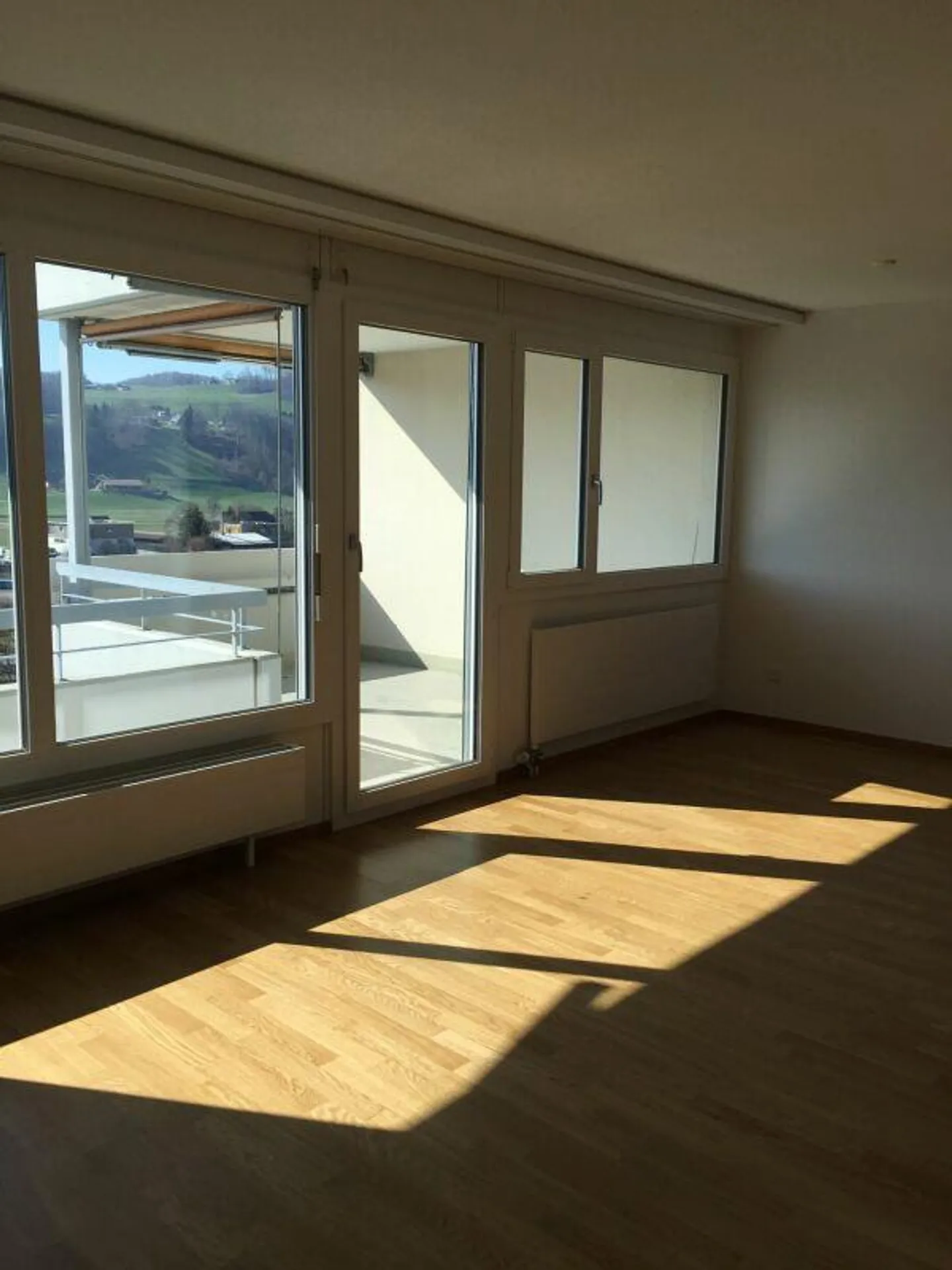 Wohnen an sonniger Hanglage in Worb - Foto 2 von 11