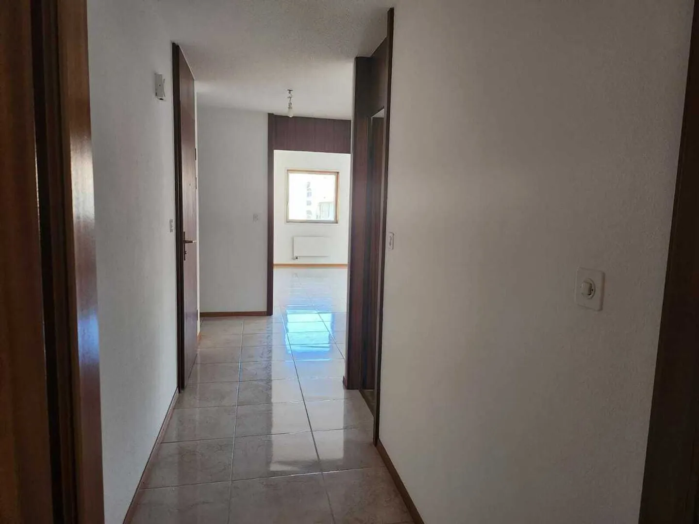 APPARTAMENTO 4 LOCALI IN CENTRO CON ASCENSORE, UN MESE DI AFFITTO GRATIS! - Foto 8 di 9