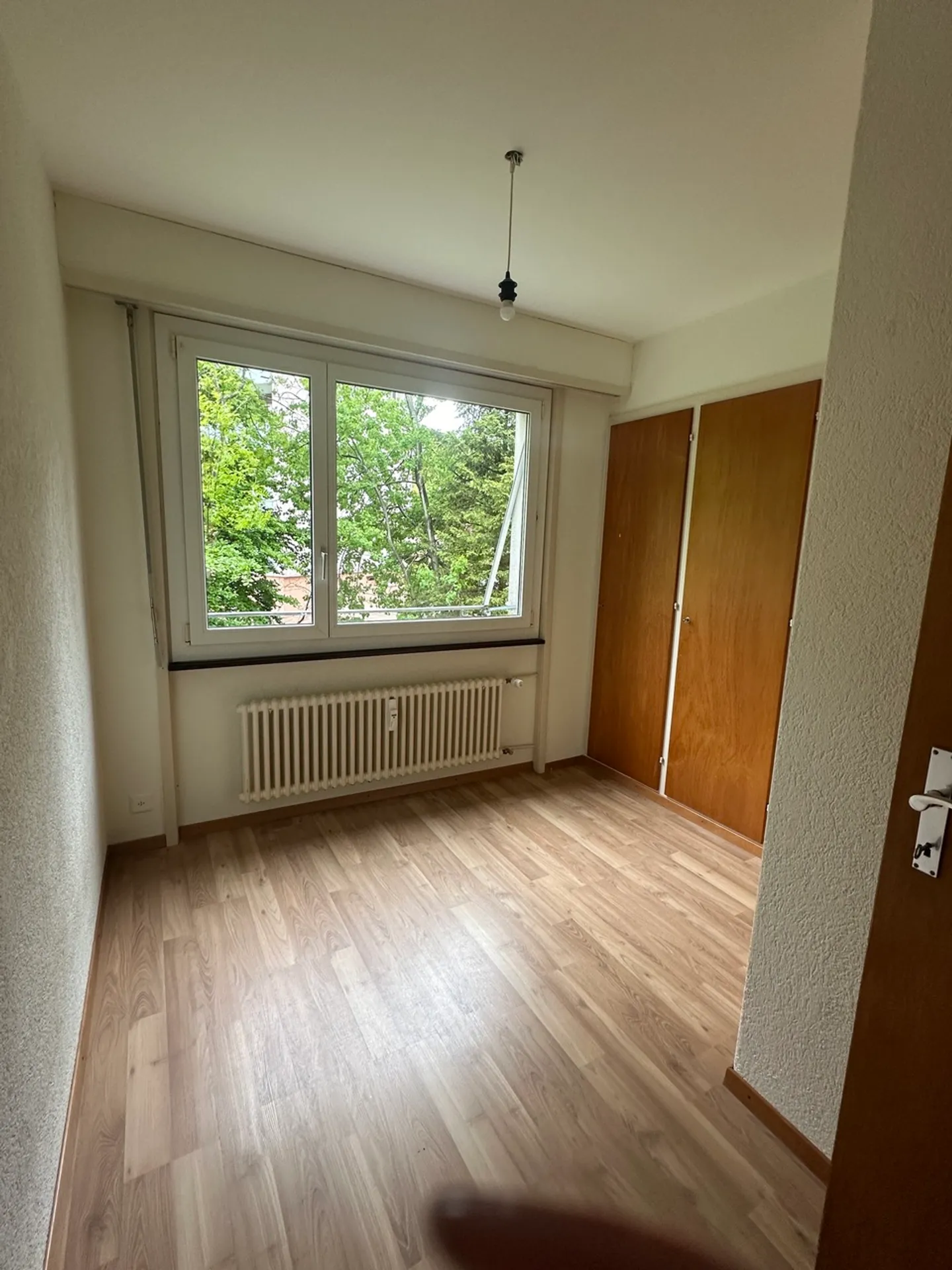 Appartement Spacieux dans Quartier Calme - Photo 2 sur 8