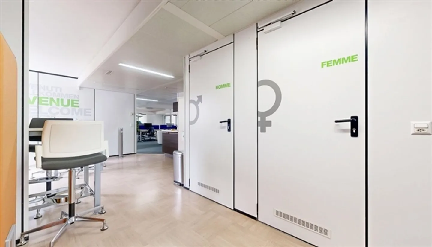 «Vos futurs bureau à deux pas de toutes les commodités» - Photo 9 sur 9