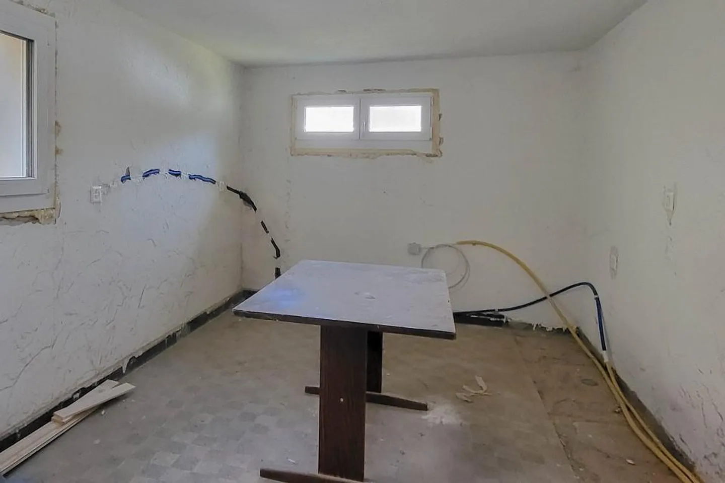 Haus sucht Renovationsprofi - Freistehendes Chalet zum renovieren - Foto 8 di 13