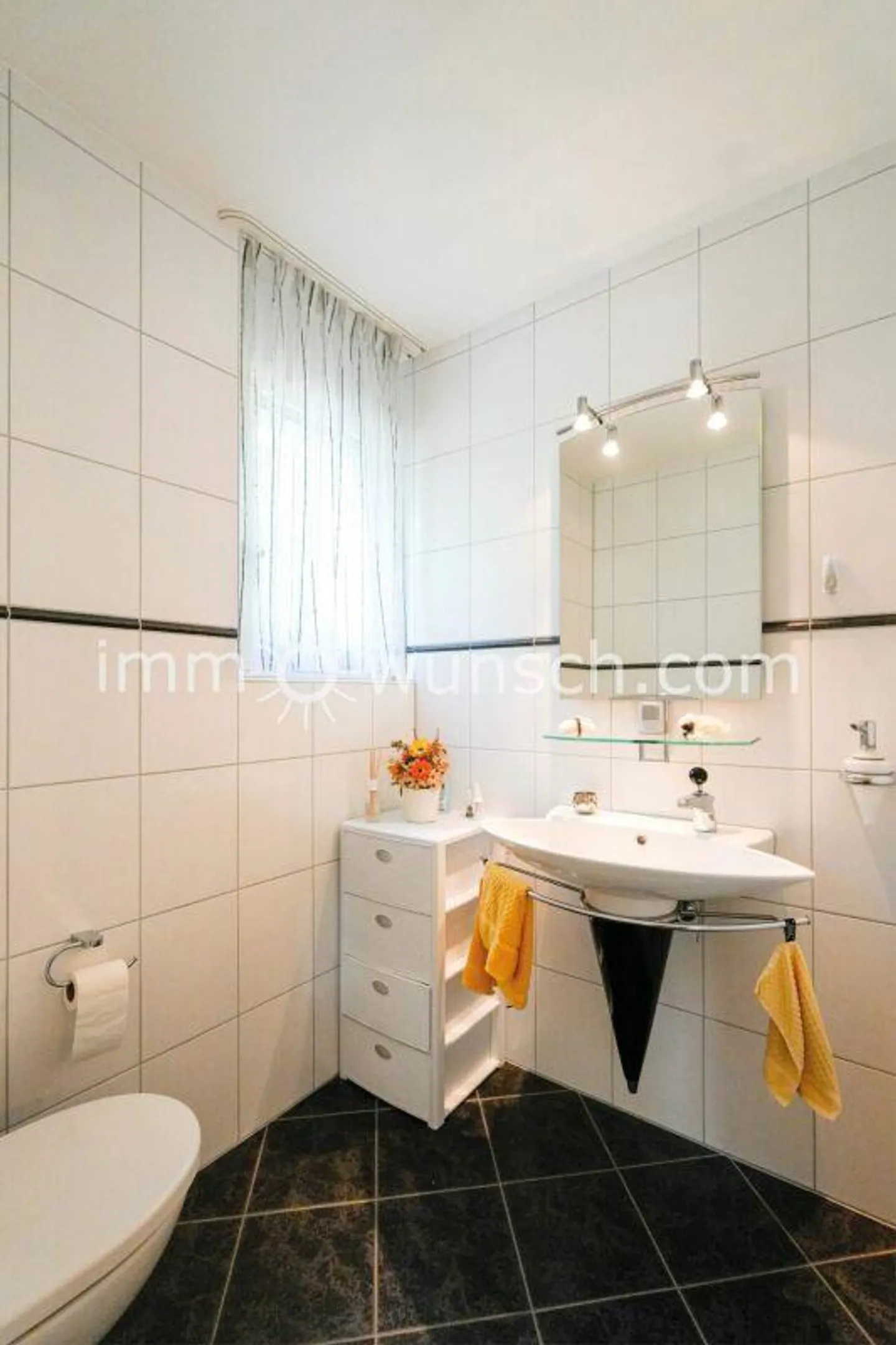 Affascinante casa unifamiliare 4 ½ locali più 1 - in una posizione soleggiata e tranquilla - Foto 5 di 16