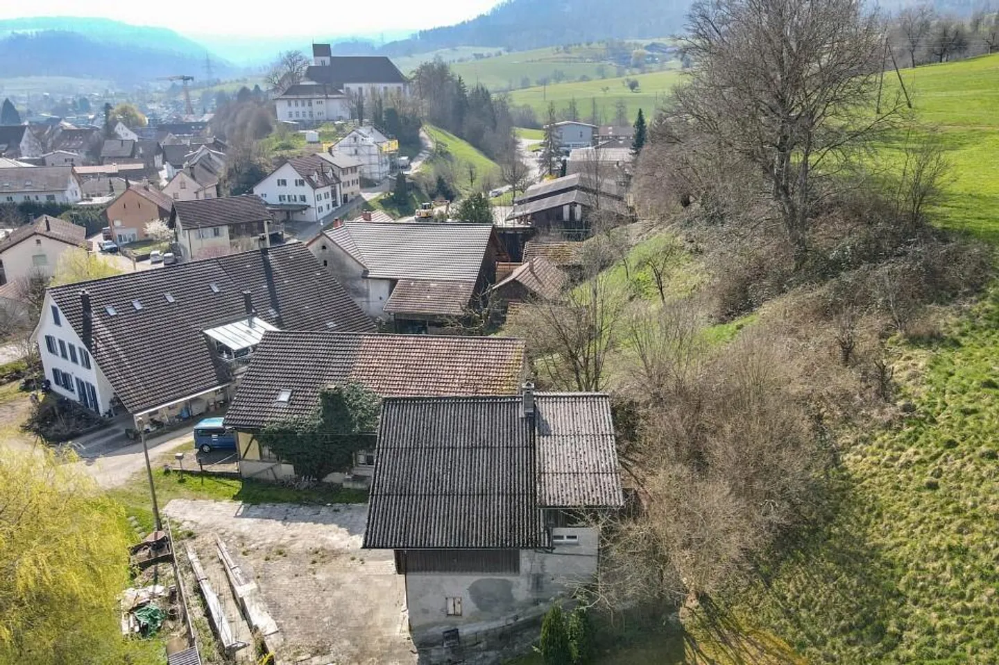 Haus sucht Renovationsprofi - Freistehendes Chalet zum renovieren - Foto 13 di 13