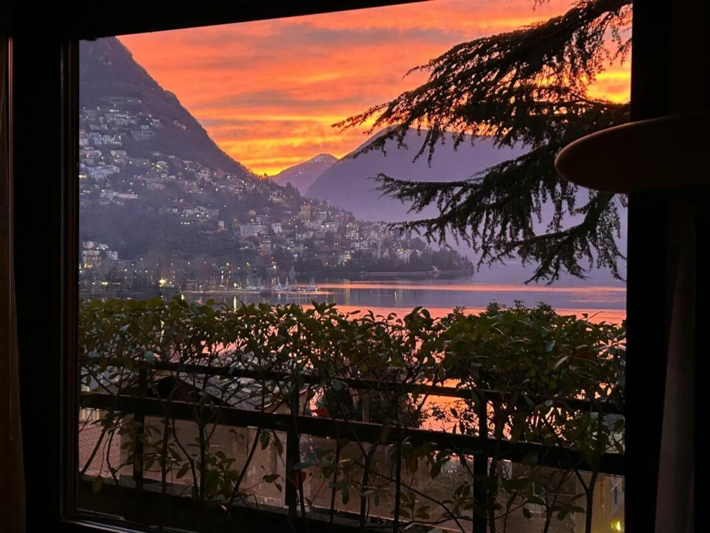 Splendid 3.5 in city center with lake view - Photo 2 of 14