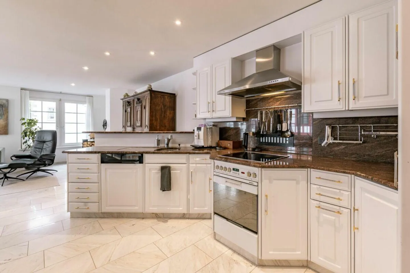 Charming Hotel Adler with adjoining residential building in the tourist S... - Photo 11 of 14