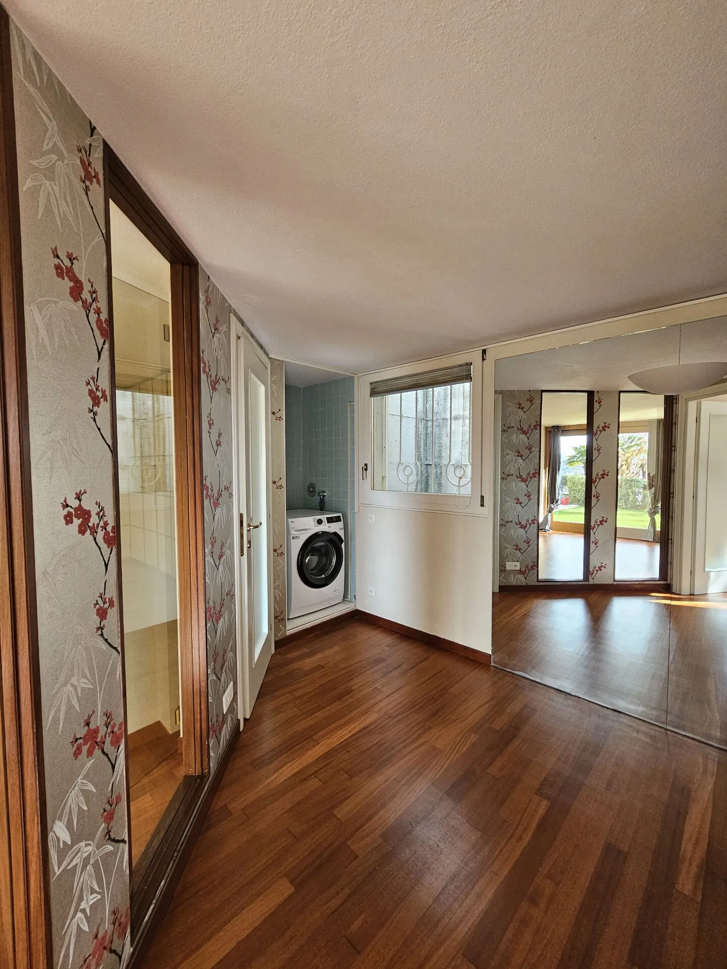 4,5 locali con vista lago e giardino - Foto 2 di 4