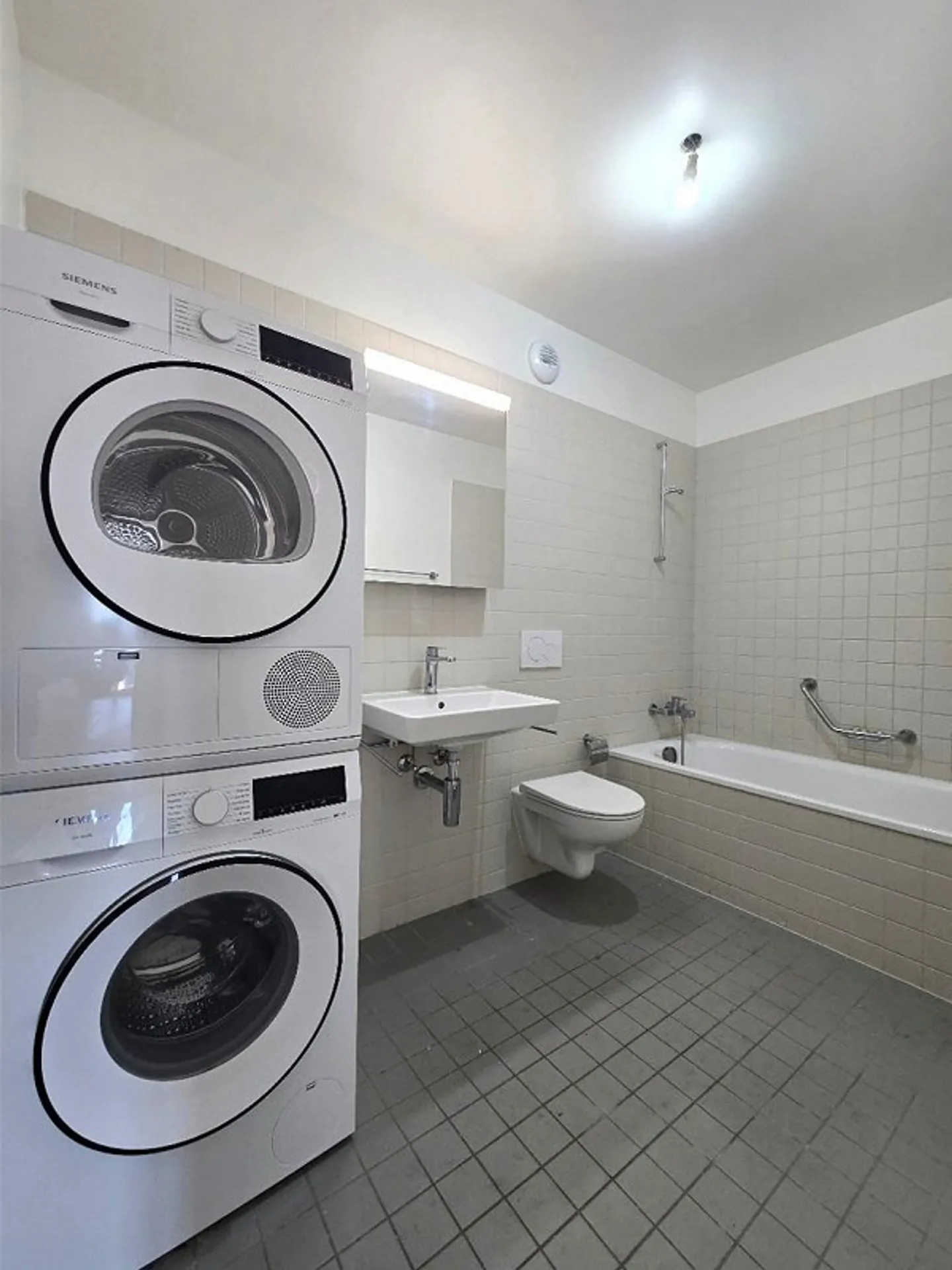 Spacious 4.5-room apartment in the heart of the Orée district in Crissier - Photo 6 of 8