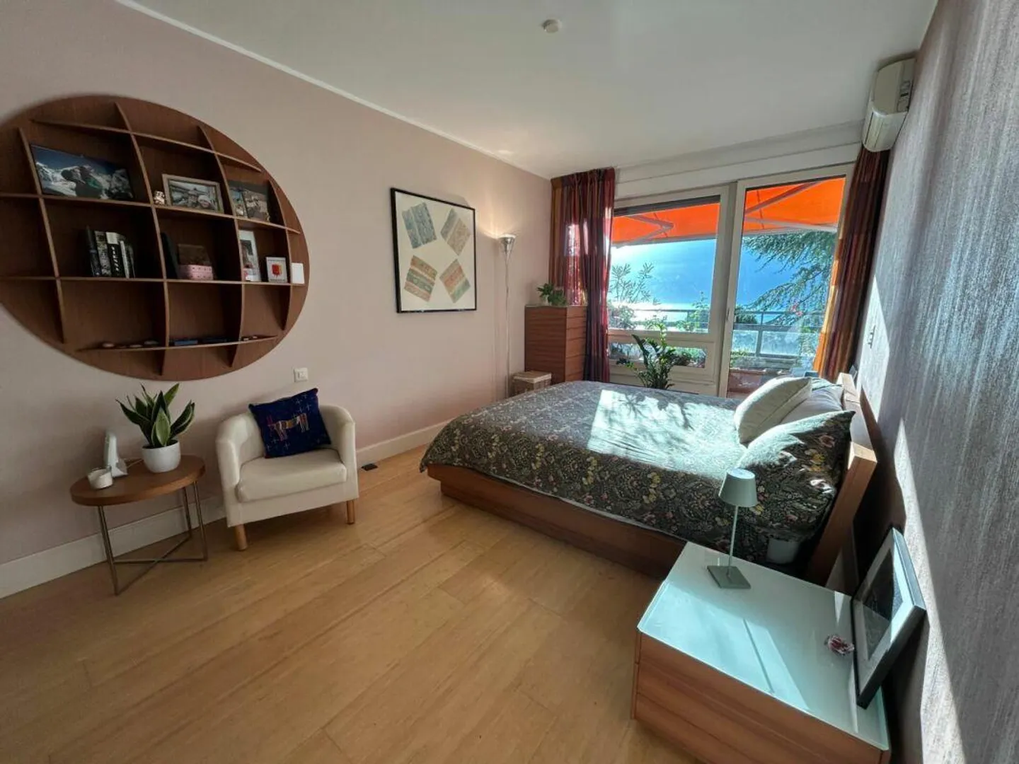 Splendid 3.5 in city center with lake view - Photo 12 of 14