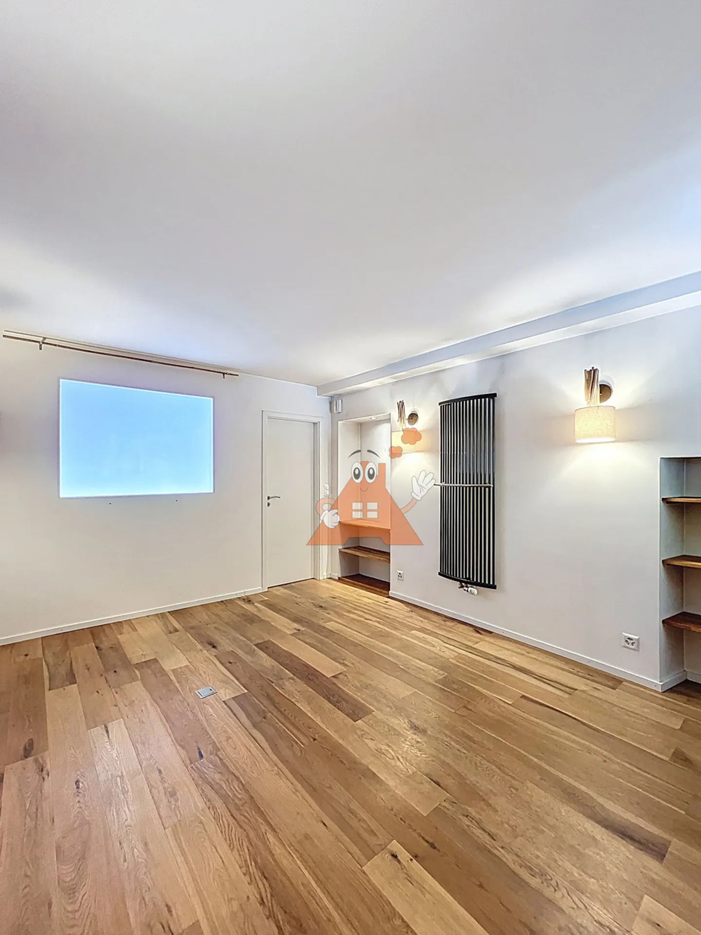 Industry 1.5 rooms - Photo 5 of 11