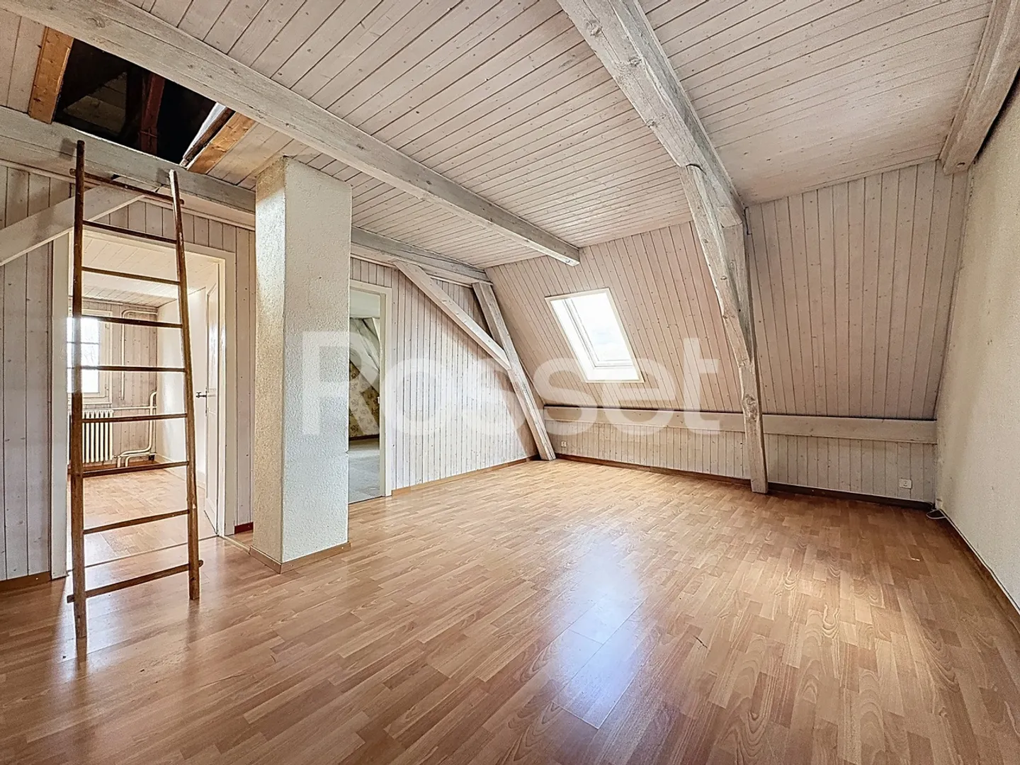 Opportunité de Rénovation Charmante - Photo 8 sur 12