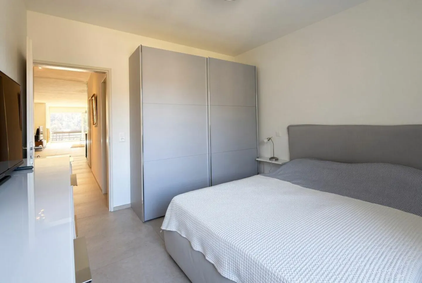 Magnificent 3.5 rooms in the residential resort of Cadro - Photo 6 of 10