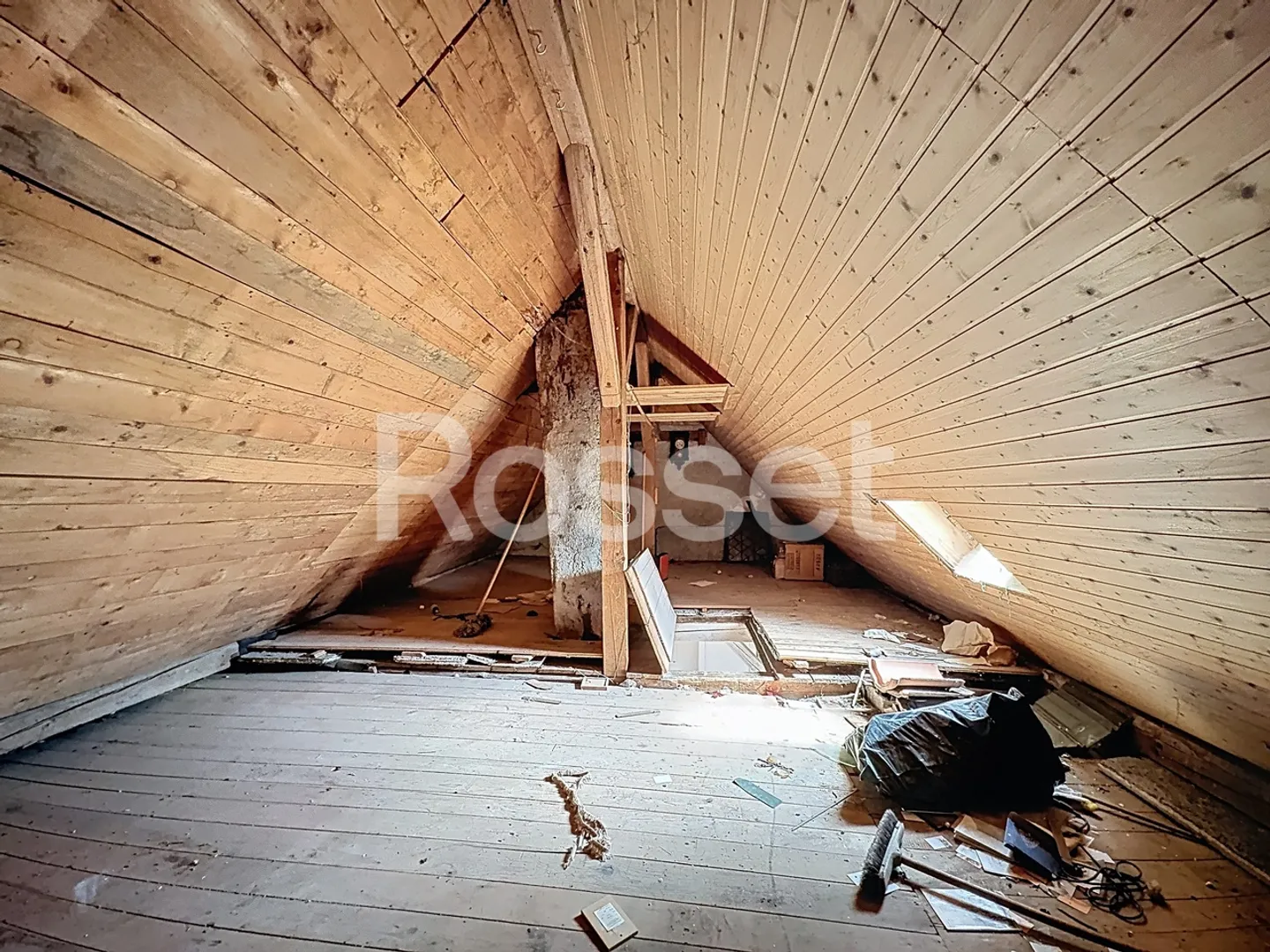 Opportunité de Rénovation Charmante - Photo 10 sur 12