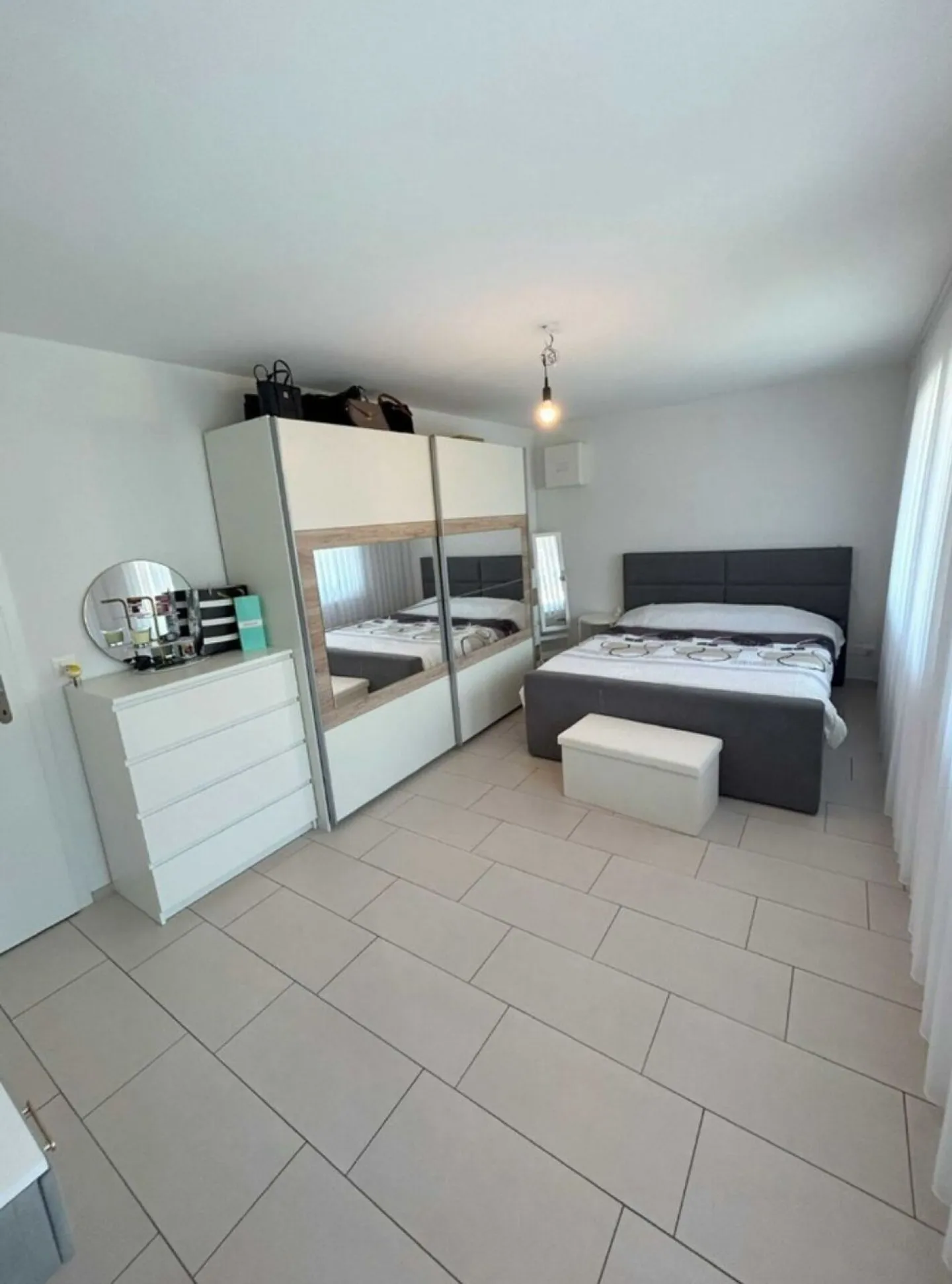 Appartement à louer - Photo 2 sur 8