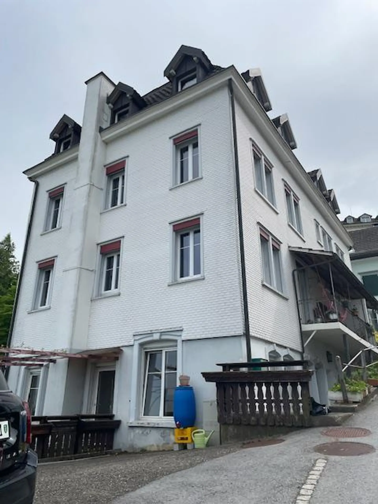 Haut au-dessus des nuages appartement 3 1/2 pièces abordable - Photo 2 sur 27