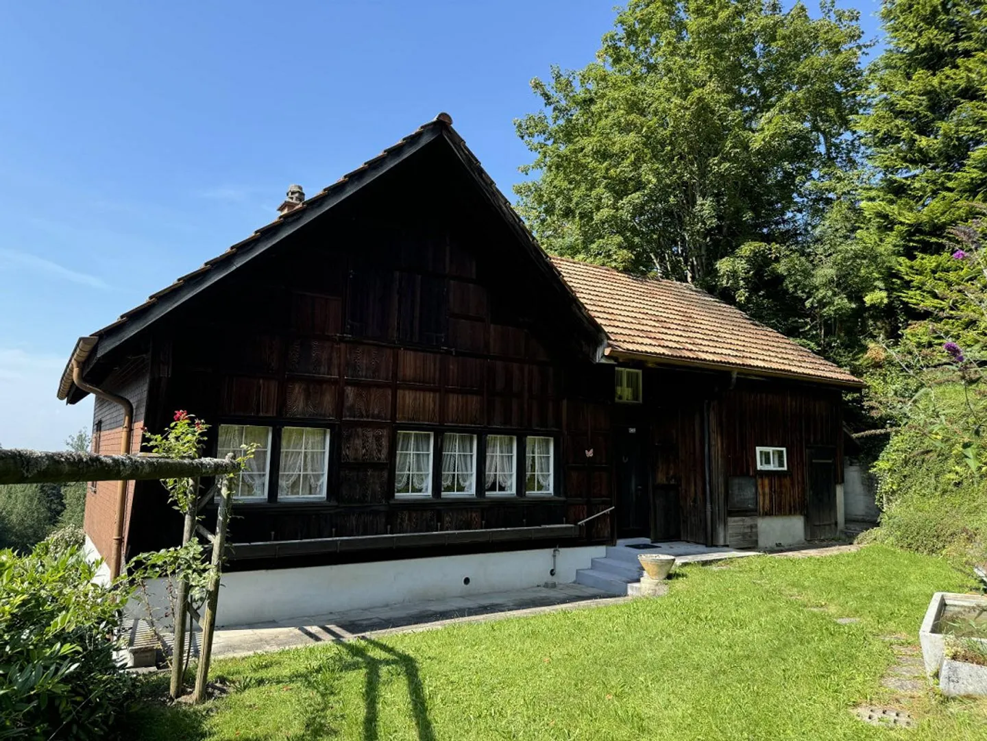 Charmante maison Appenzeller avec beaucoup d'espace dans un emplacement idyllique - Photo 1 sur 14