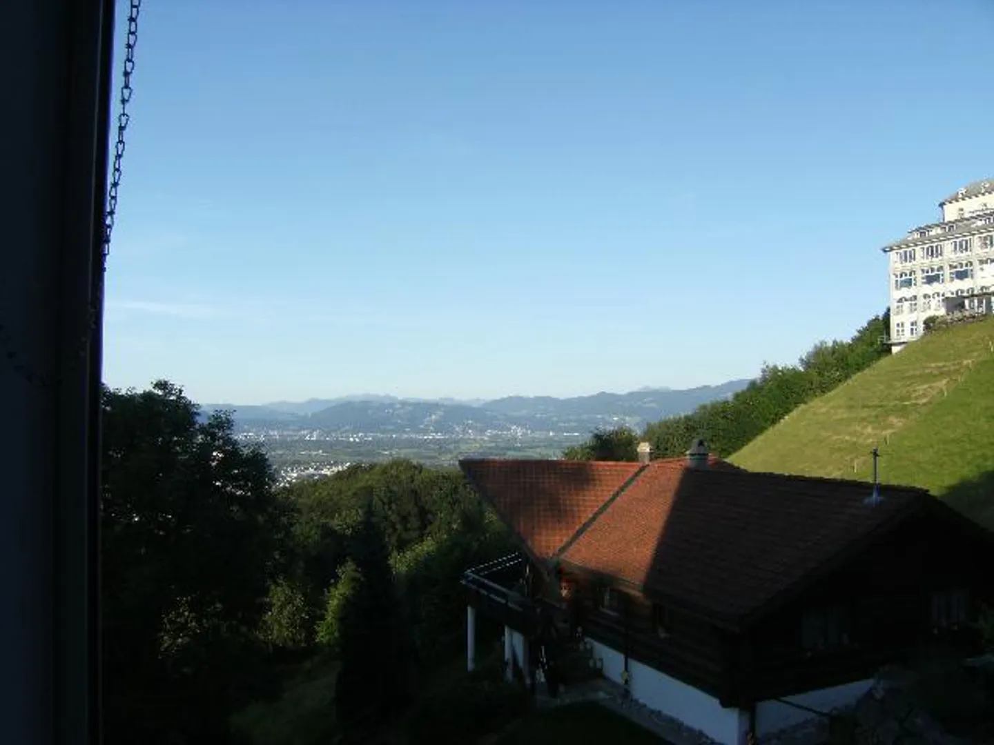 Haut au-dessus des nuages appartement 3 1/2 pièces abordable - Photo 3 sur 27