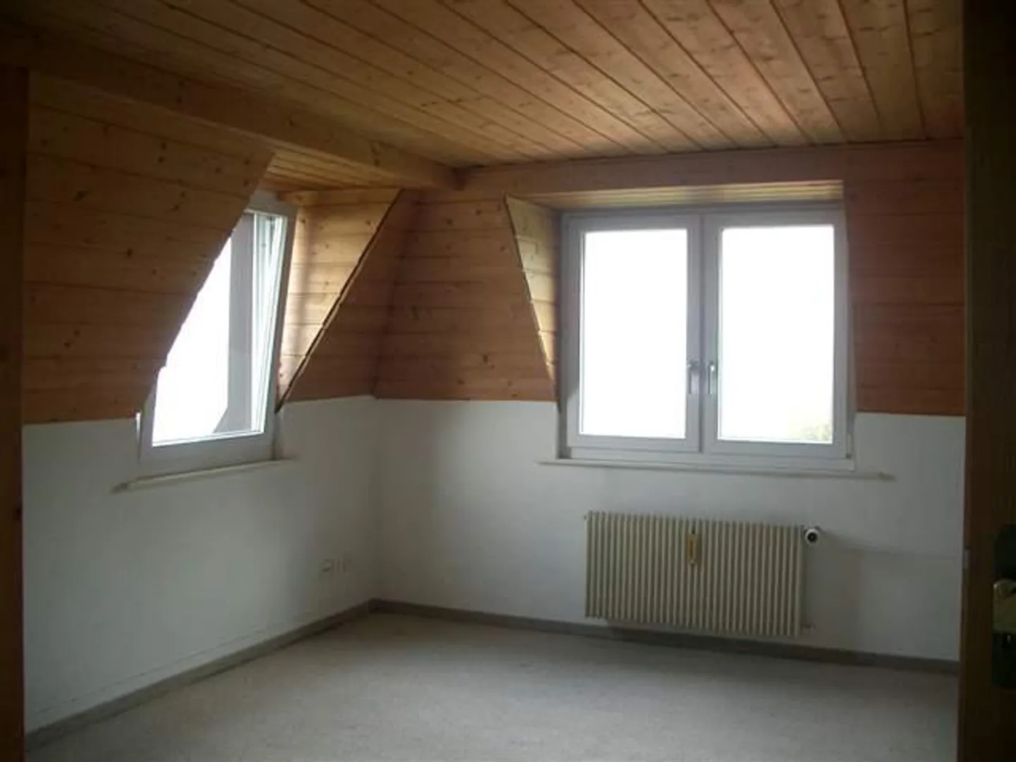 Haut au-dessus des nuages appartement 3 1/2 pièces abordable - Photo 4 sur 27