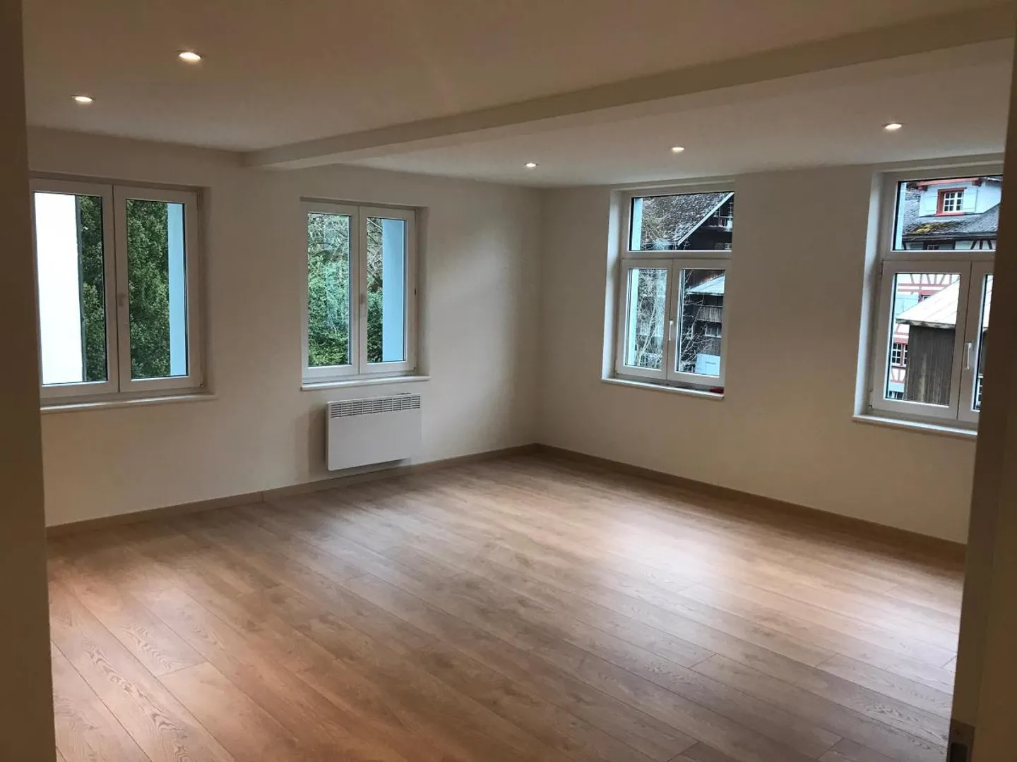 Appartamento di 4 stanze - Foto 3 di 5