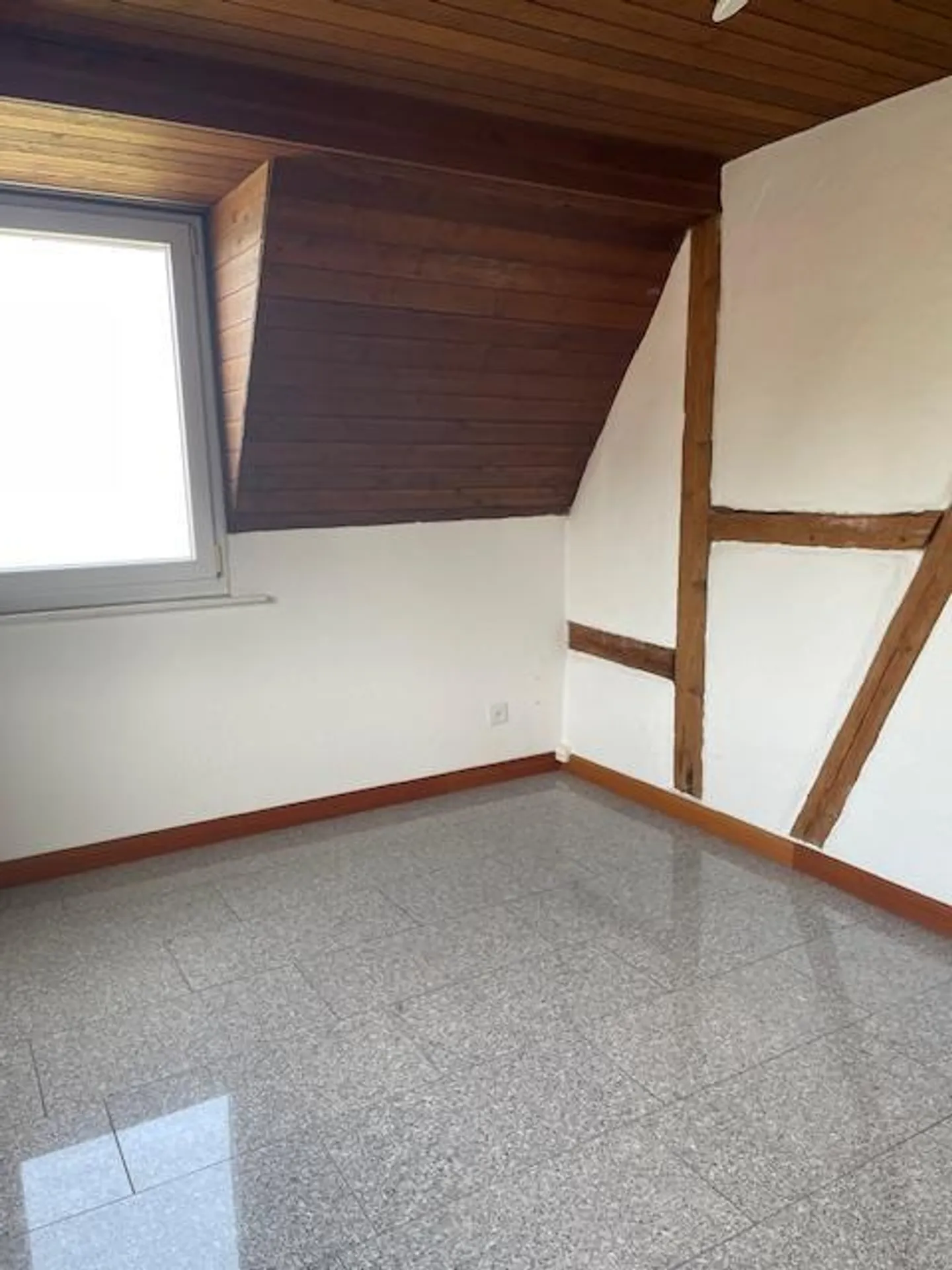 Haut au-dessus des nuages appartement 3 1/2 pièces abordable - Photo 12 sur 27