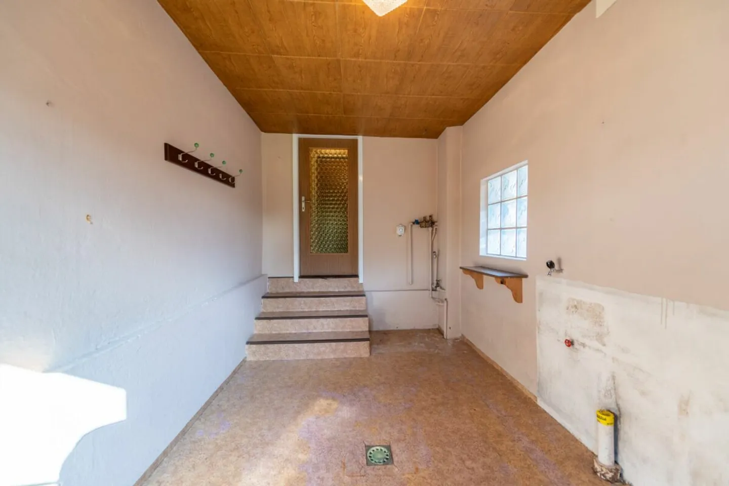 Ristrutturazione o nuova costruzione: Ampio terreno con grande potenziale - Foto 14 di 19