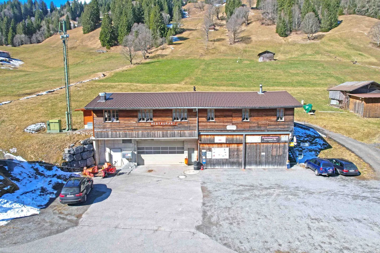 Hotel for sale - Photo 4 of 12